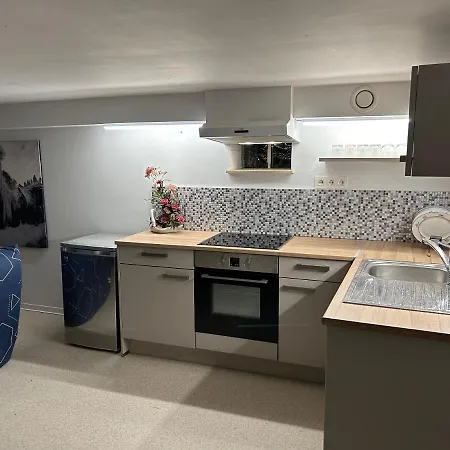 Excellent Logement Entier Sur