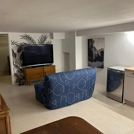 Excellent Logement Entier Sur