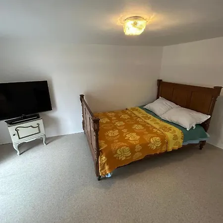 Excellent Logement Entier Sur Daire *